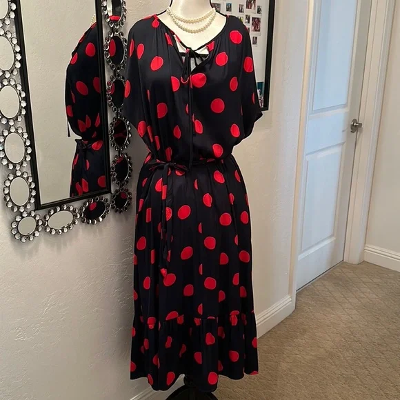 fitted lace wedding dress Fred Perry Cap Sleeve Polka Dot Dress UK-12 / US-8 main image 1